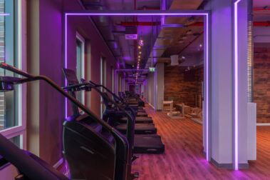 SportsClub Hamburg Hafencity: Licht und Sound von Aschenbach TechnikDesign