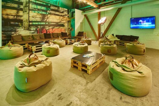 Lounge im Fitnessstudio - Beispiel