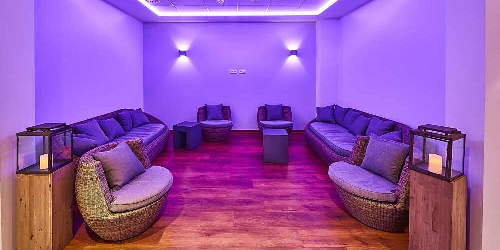 Lounge im Fitnessstudio - Beispiel